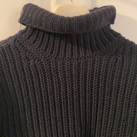 Calvin Klein black ribbed sweater - Picture 5 of 5